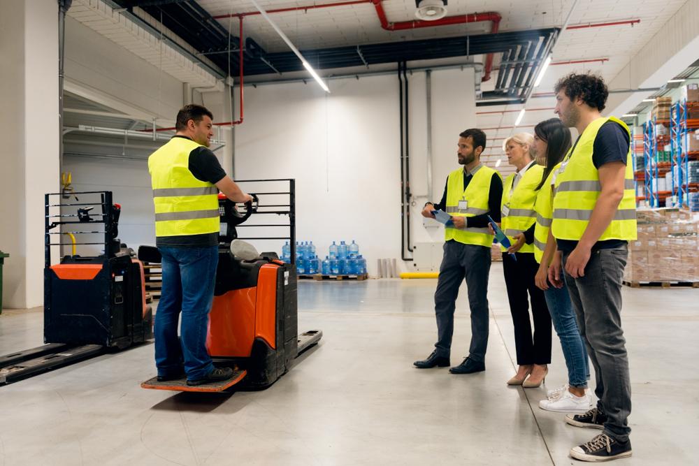 How Forklift Training Can Help in Combating the Forklift Distractions